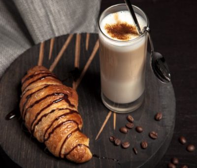 Káva ako zdravá desiata!? Recept na raňajkovú kávu